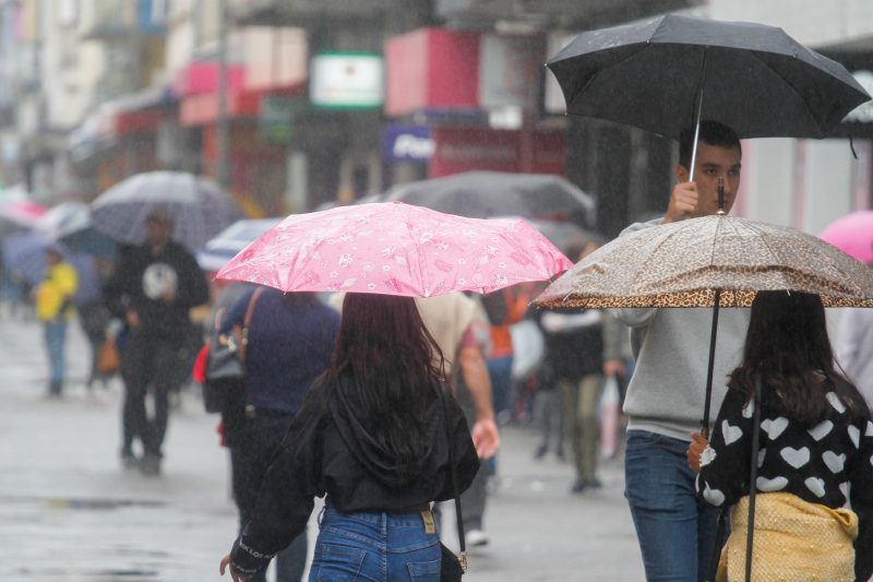 Além da trégua no calor, a partir de quinta, o tempo fica mais fechado e aumenta a possibilidade de chuva