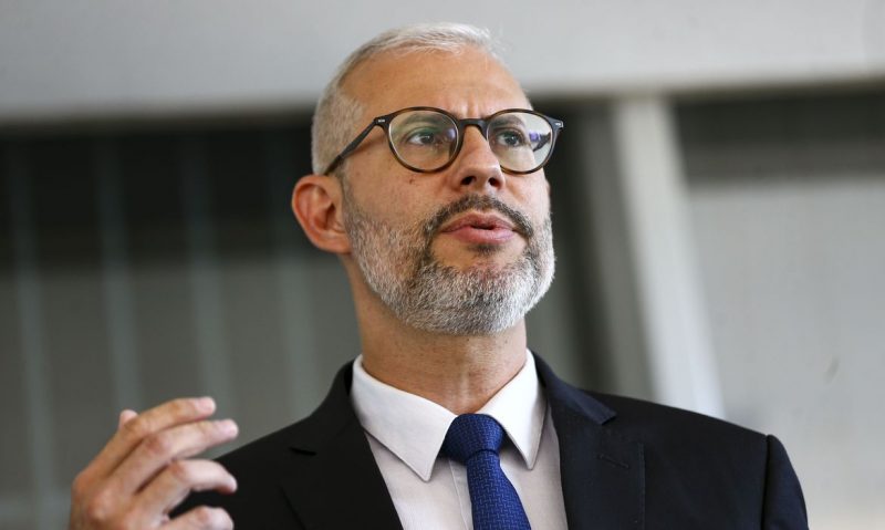 O ministro da Educa&ccedil;&atilde;o, Victor Godoy, anunciou fim do bloqueio por meio das redes sociais – Foto: Marcelo Camargo/Ag&ecirc;ncia Brasil/ND