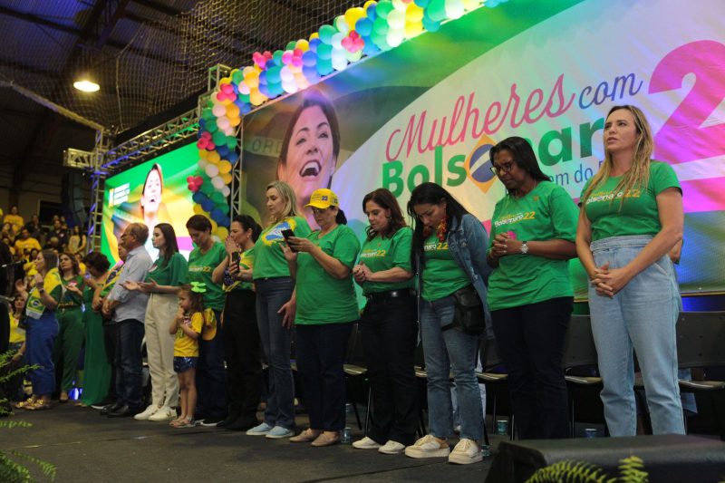 Comitiva presente no evento em Chapec&oacute; – Foto: Leandro Schmidt/Secom/ND