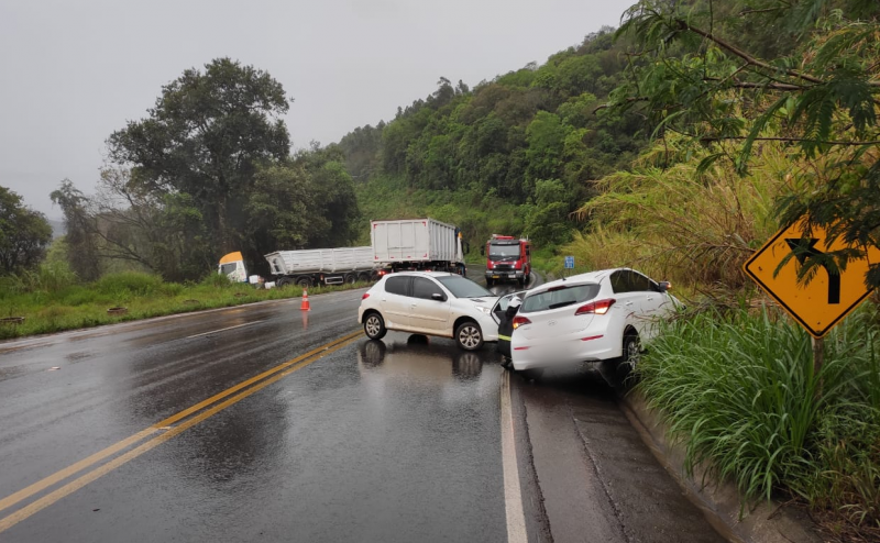 As causas do acidente n&atilde;o foram informadas e devem ser apuradas. &mdash; Foto: Corpo de Bombeiros/ND