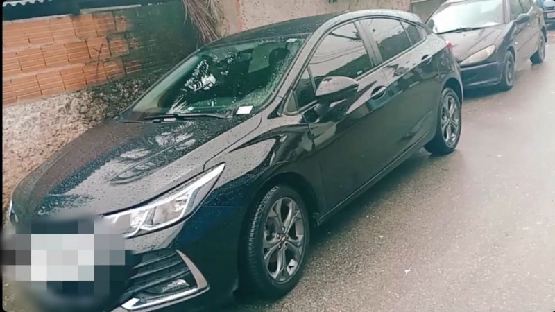 Carro de R$ 100 mil &eacute; vendido por R$ 200 ap&oacute;s furto e ladr&atilde;o acaba preso em Itaja&iacute; – Foto: Pol&iacute;cia Militar/Divulga&ccedil;&atilde;o/ND