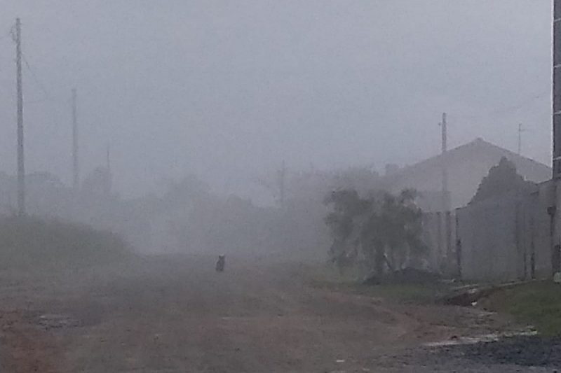 “Poeira” assustou moradores na tarde de quinta-feira (13) – Foto: Reprodu&ccedil;&atilde;o/Internet