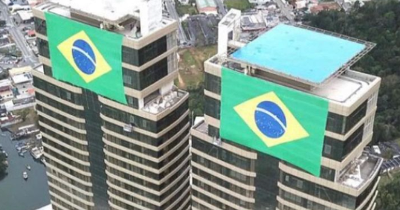 VÍdeo Cobertura Do ‘prédio Do Neymar Em Balneário Camboriú Ganha Bandeiras Gigantes Do Brasil 7781