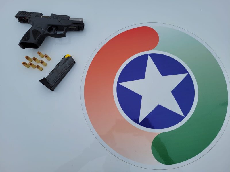 Morador estava armado com pistola – Foto: PM/Divulga&ccedil;&atilde;o