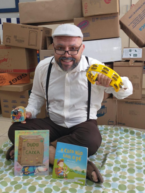 O Vô Zeca é um dos personagens da rede municipal de educação de Florianópolis