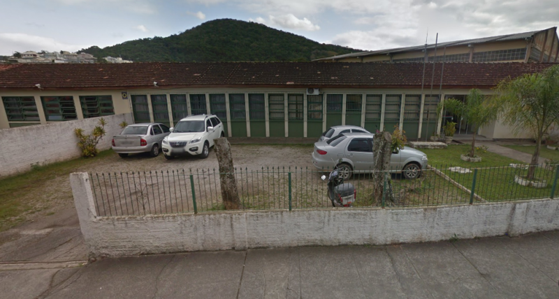 Aulas de escola em Bigua&ccedil;u ser&atilde;o retomadas ap&oacute;s limpeza do local – Foto: Maps/Reprodu&ccedil;&atilde;o/ND