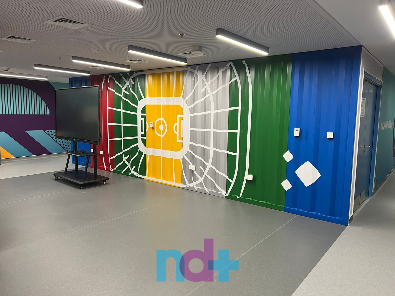 Confira as imagens dos corredores do estádio 974