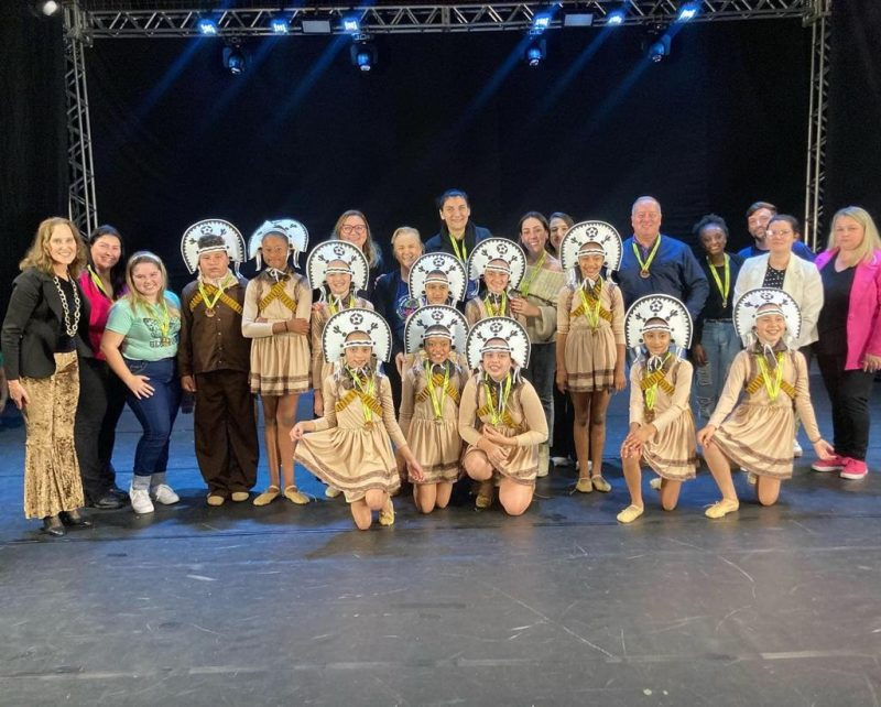 Estudantes de Sangão vencem festival de dança promovido pela Fesporte
