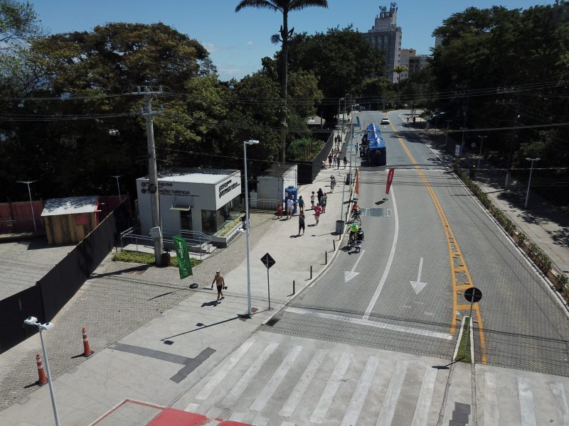 Feira voltou &agrave; cabeceira insular da ponte Herc&iacute;lio Luz – Foto: Divulga&ccedil;&atilde;o/ND