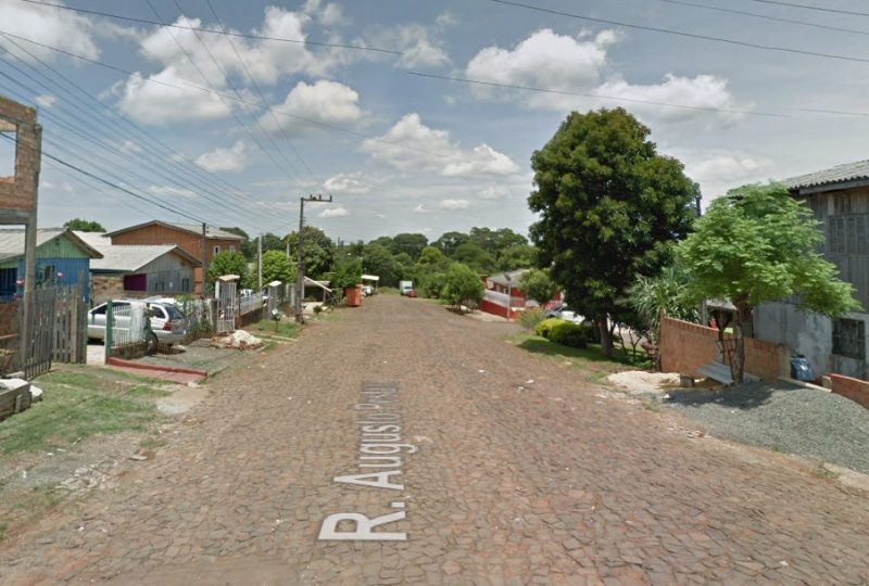 O homem atirou uma chaleira de água quente na mulher. — Foto: Google Maps/Reprodução/ND