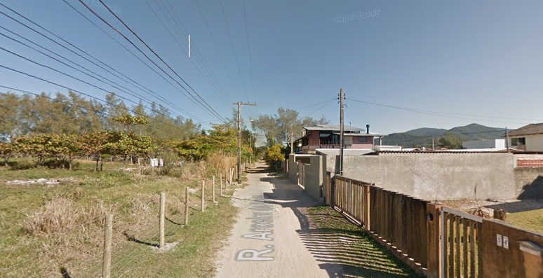 Homem de 32 anos foi encontrado sem vida em rua no Sul da Ilha de Florian&oacute;polis – Foto: Google Maps/Reprodu&ccedil;&atilde;o/ND