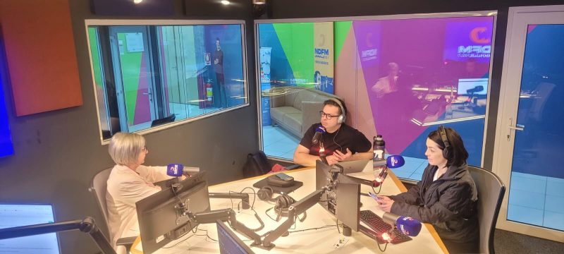 GIRO ND – Matheus Furlan e Sabrina Aguiar juntamente com a presidente Maria de Luder