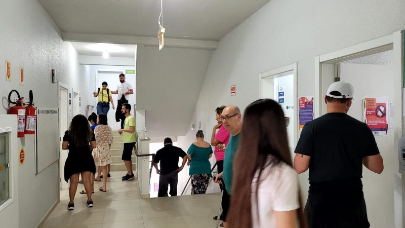 Tranquilidade e poucas filas marcaram manh&atilde; em Itapema – Foto: Arliss Amaro/NDTV