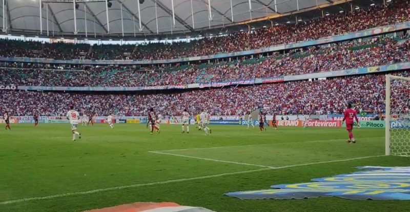 Torcedor morreu durante a partida entre Bahia x Brusque