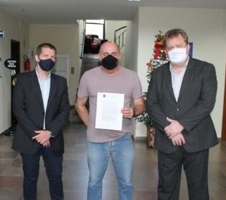 Juiz, primeiro &agrave; direita, assume nesta ter&ccedil;a (11) como desembargador. – Foto: Divulga&ccedil;&atilde;o/TJSC