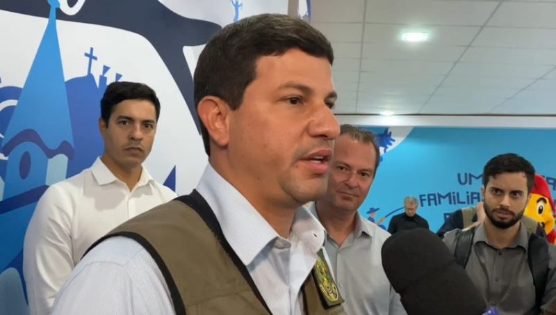 Ministro Carlos Brito esteve em Itaja&iacute; nesta quinta-feira (6) – Foto: Juliana Senne/NDTV