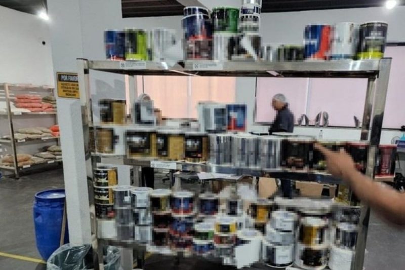 Agentes tamb&eacute;m identificaram um equipamento que adulterava as datas de validade j&aacute; expiradas dos suplementos – Foto: Pol&iacute;cia Civil/Divulga&ccedil;&atilde;o