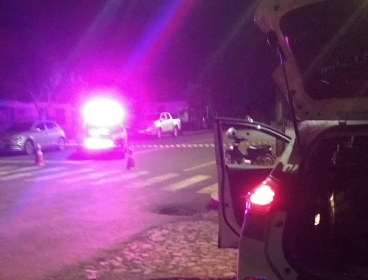 O caso iniciou no centro de Pinhalzinho, após um acidente. — Foto: Polícia Militar/ND