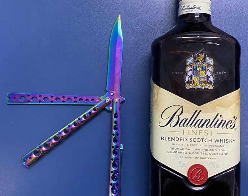 O homem foi preso por dar bebida alco&oacute;lica para os adolescentes. &mdash; Foto: Pol&iacute;cia Militar/ND