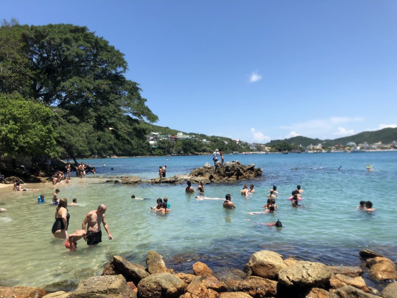 Projeto de turismo sustent&aacute;vel em Bombinhas ajuda a preservar o mar. Na foto, a Praia de Bigu&aacute; – Foto: Cristian Cruz