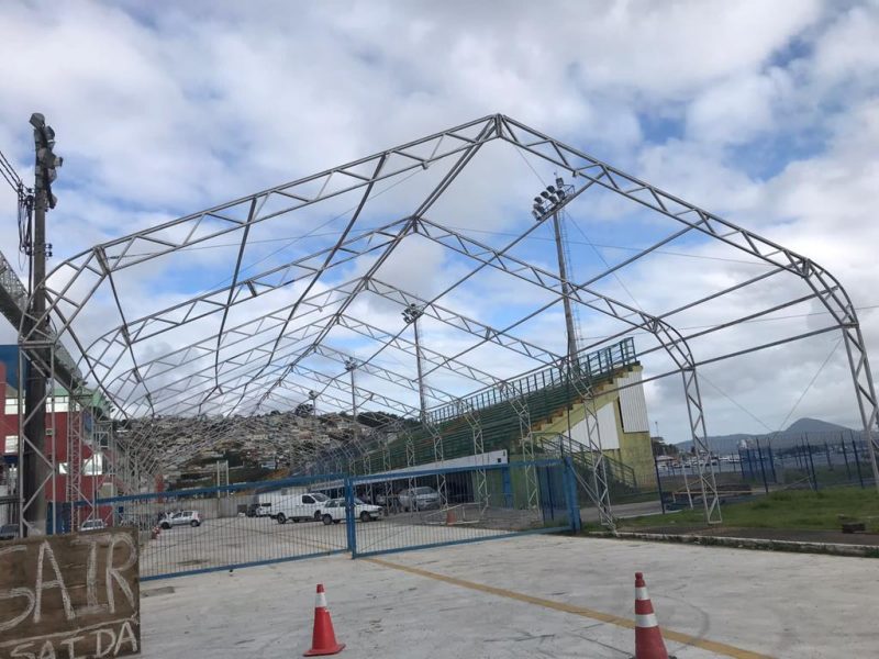 Estrutura do RD Summit que est&aacute; sendo montada no aterro da Ba&iacute;a Sul – Foto: Divulga&ccedil;&atilde;o/ND