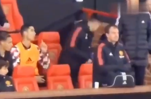 Cristiano Ronaldo se recusa a entrar em campo – Foto: Reprodu&ccedil;&atilde;o Twitter