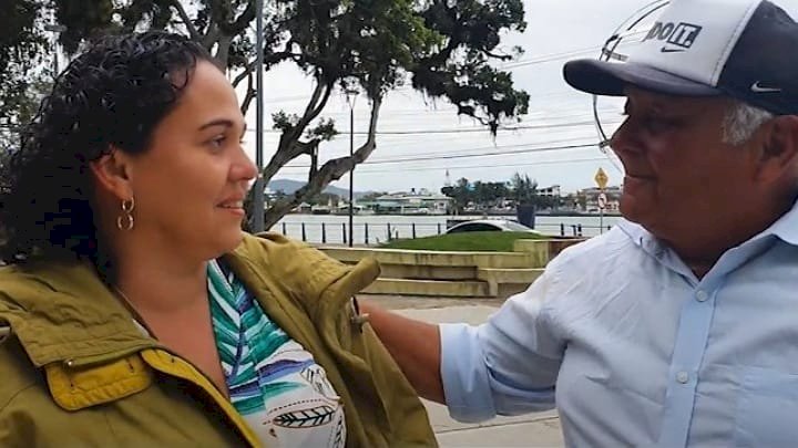 Momento emocionante aconteceu na pra&ccedil;a Vidal Ramos, em Itaja&iacute; – Foto: PMSC/Reprodu&ccedil;&atilde;o/ND