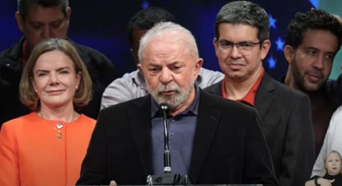 Lula comete gafe e diz que país ‘nunca teve um governo que se preocupasse com educação’
