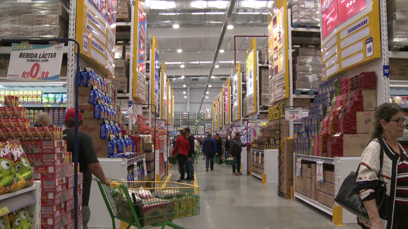 inauguracão de supermercado