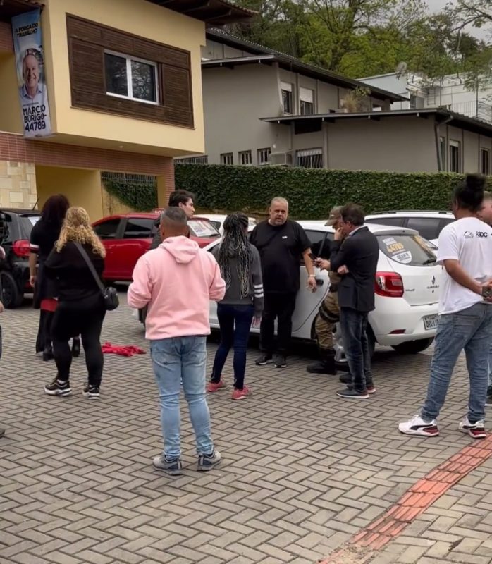 Mans&atilde;o onde funciona o comit&ecirc; do candidato Marcio B&uacute;rigo, alvo de assalto em Crici&uacute;ma &mdash; Foto: Divulga&ccedil;&atilde;o/ND