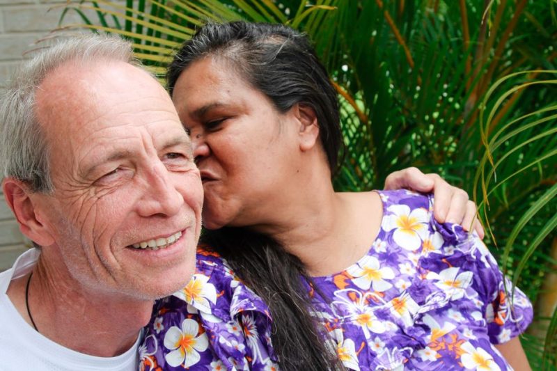 Simon e a esposa Elvianna Dorant-Day – Foto: Reprodu&ccedil;&atilde;o