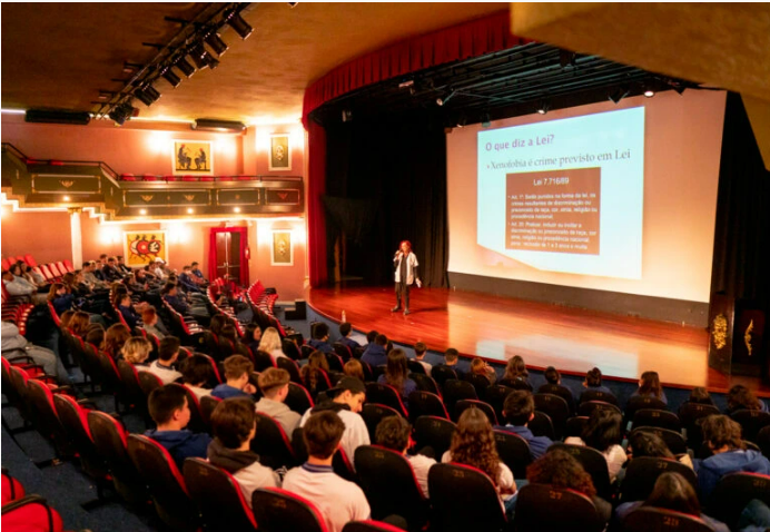 Teatro Dion&iacute;sio&nbsp;– Foto: Col&eacute;gio Santa Terezinha/Divulga&ccedil;&atilde;o