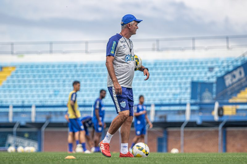 Lisca não é mais o técnico do Avaí