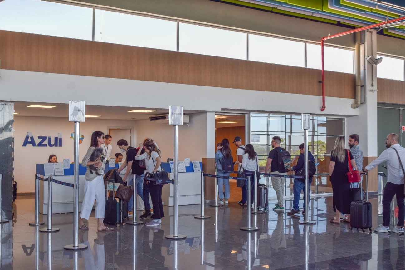 Secretaria de Obras faz um Check-UP no aeroporto de Colniza