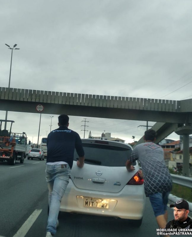 Na Via Expressa, sentido Centro, existe um fluxo grande de ve&iacute;culos, causando uma reten&ccedil;&atilde;o em todo o trecho&nbsp; – Foto: GMF/Divulga&ccedil;&atilde;o/ND