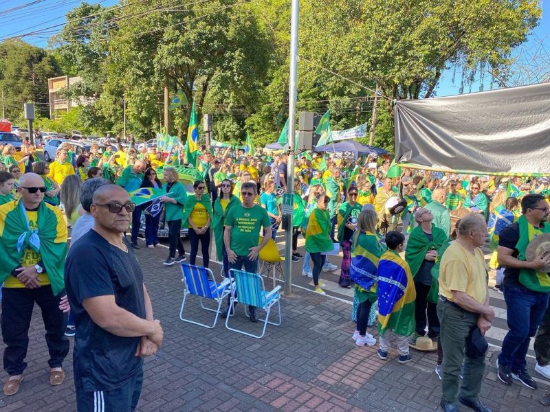 Manifesta&ccedil;&otilde;es em Chapec&oacute; chegam ao 10&ordm; dia com acampamento &mdash; Foto: Endireita Brasil Chapec&oacute;/Divulga&ccedil;&atilde;o/ND