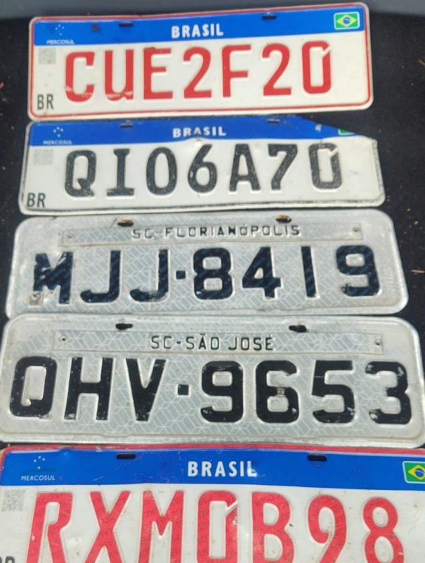 Chuva em Florianópolis provoca dor de cabeça com placas