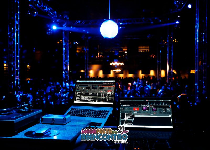 Uma festa para os amantes das m&uacute;sicas dos anos 70, 80 e 90. – Foto: Reprodu&ccedil;&atilde;o/Internet/Festa do Reencontro