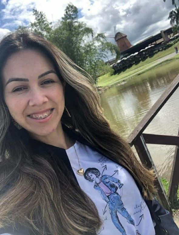 Daniele Loures Fagundes, v&iacute;tima do acidente. – Foto: Redes sociais