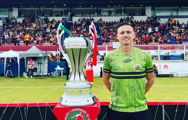 Catarinense Ramon Abatti Abel: considerado o principal nome da nova gera&ccedil;&atilde;o de &aacute;rbitros em SC. – Foto: Divulga&ccedil;&atilde;o/ND