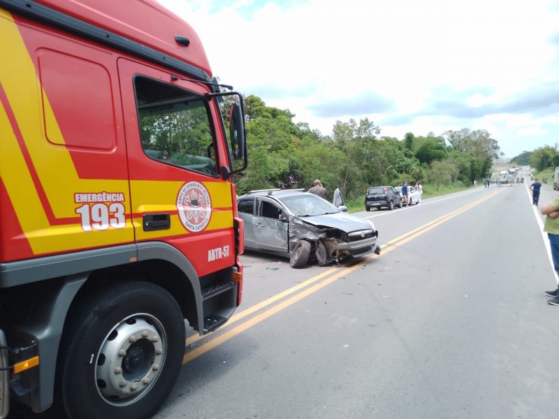 Bombeiros Militar, volunt&aacute;rios, helic&oacute;ptero &Aacute;guia e PRF estiveram no local – Foto: Corpo de Bombeiros Militar/Divulga&ccedil;&atilde;o