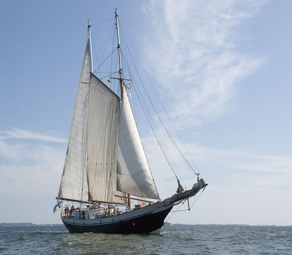 Construído em 1963, era originalmente um barco de pesca – Foto: Amazone Sailing/Reprodução