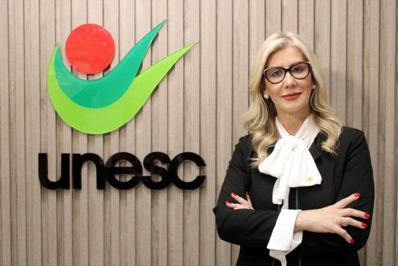Luciane Ceretta &eacute; reitora da UNESC, passa a fazer parte do Conselho Federal de Educa&ccedil;&atilde;o e a partir de dezembro assumir&aacute; a presid&ecirc;ncia da ACAFE. – Foto: Divulga&ccedil;&atilde;o