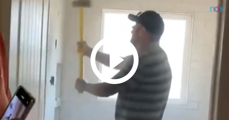 Quebrou tudo! Pedreiro destr&oacute;i banheiro com uma marreta ap&oacute;s n&atilde;o receber o pagamento – Foto: Reprodu&ccedil;&atilde;o/ND