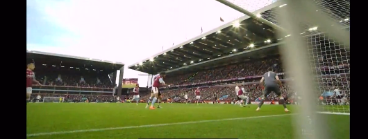 Cristiano Ronaldo em cena de UFC na Premier League – Foto: Reprodu&ccedil;&atilde;o Twitter