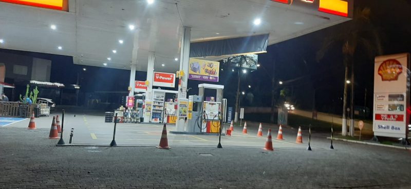 Na ter&ccedil;a-feira (1&ordm;), 95% dos postos de Joinville estavam sem combust&iacute;vel – Foto: Darlene Martins/NDTV Record Joinville