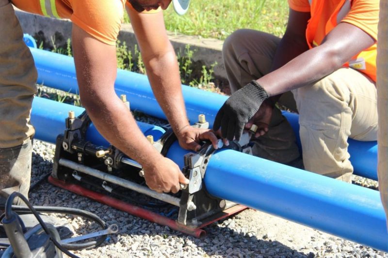 Obra de melhoria na rede de &aacute;gua compromete o abastecimento no bairro Paranaguamirim – Foto: Divulga&ccedil;&atilde;o/ND