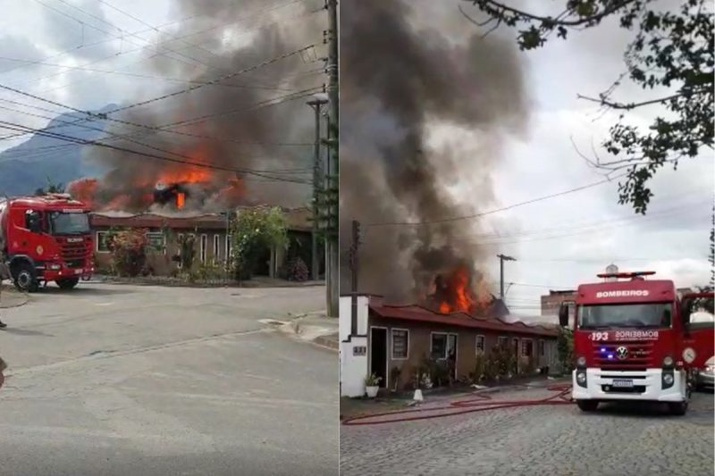 Inc&ecirc;ndio destruiu conjunto de quitinetes na manh&atilde; desta segunda-feira (21) – Foto: Reprodu&ccedil;&atilde;o/Internet