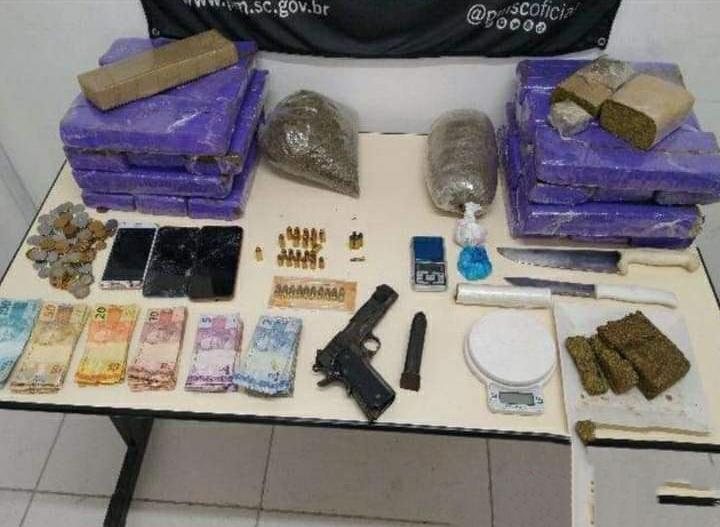 Foragido da penitenci&aacute;ria de Curitibanos &eacute; preso em Blumenau por tr&aacute;fico de drogas – Foto: Divulga&ccedil;&atilde;o/Pol&iacute;cia Militar