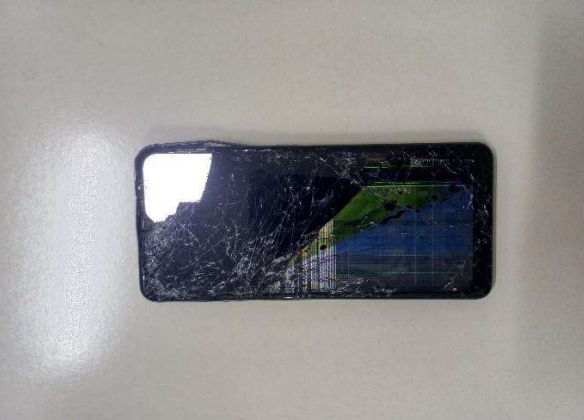 Por ci&uacute;mes, homem agride namorado e quebra celular em Blumenau – Foto: Divulga&ccedil;&atilde;o/Pol&iacute;cia Militar